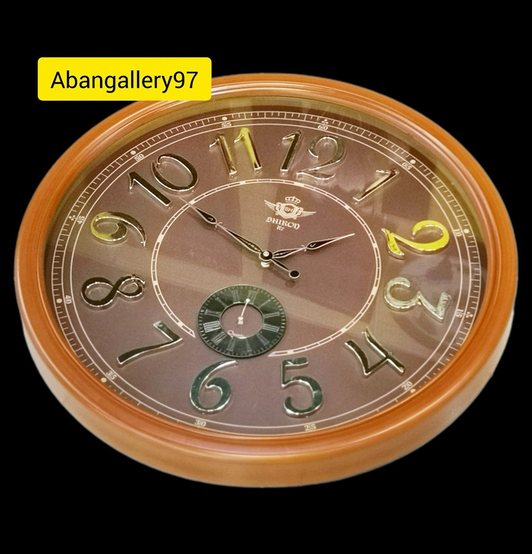 ساعت دیواری دو زمانه