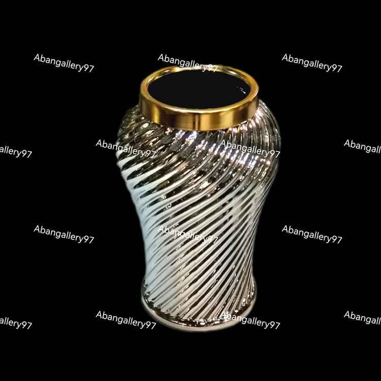 گلدان شیشه ای صبا