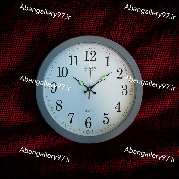 ساعت دیواری شبنما