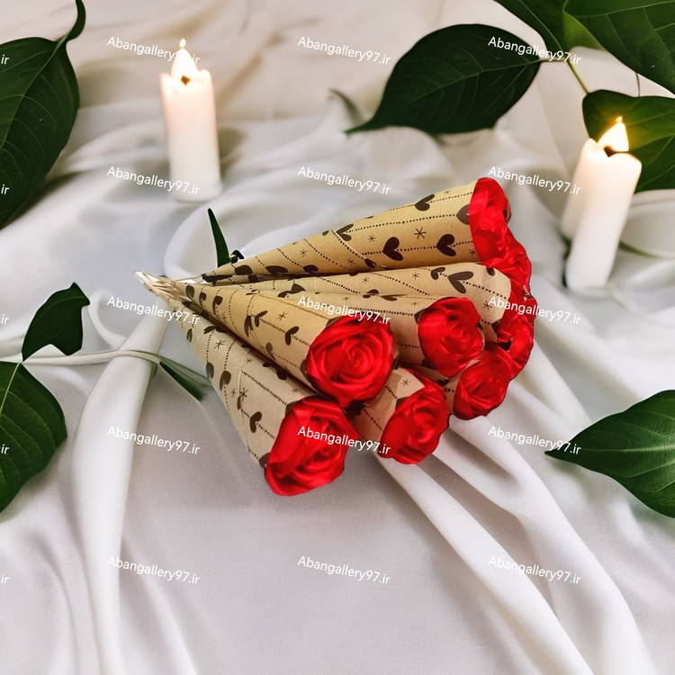 شاخه گل رز روبانی